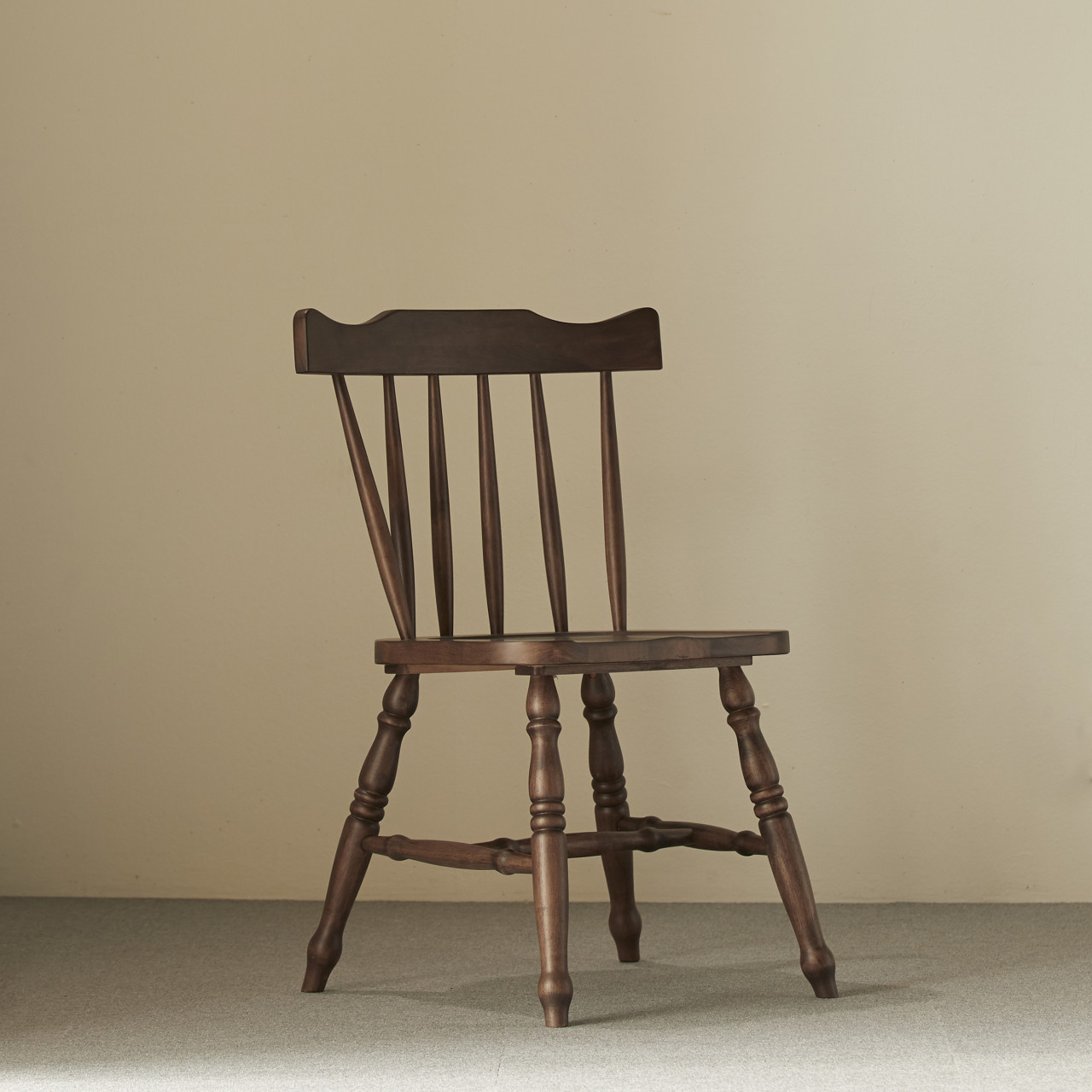 로맨틱캬바레 1962 체어 카페 의자 고무나무 원목 빈티지 엔틱