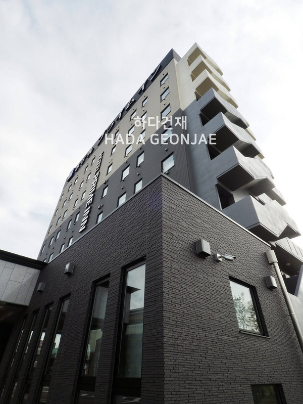 라이브테세라타일 85번컬러 아이코트료와 / 하다건재 일본타일 ICOTRYOWA 아이콧료와