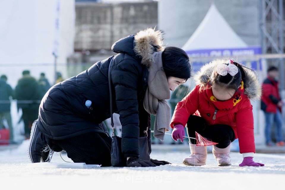 서울에서 출발 화천 얼음낚시 및 조명축제 이미지 4
