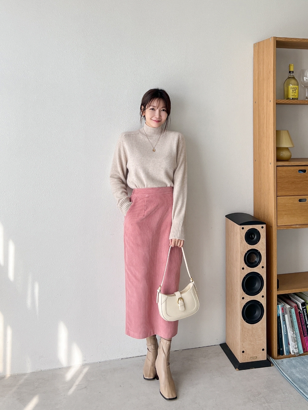 여성 코듀로이 롱 스커트 H라인 하이웨스트 뒷밴딩 뒷트임 겨울 이미지 4