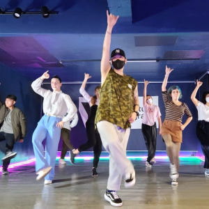 서울에서 케이팝 댄스 레슨 & 무료 동영상 촬영 솔직 후기 | 실사용자 리뷰 분석 - 상품 이미지 1