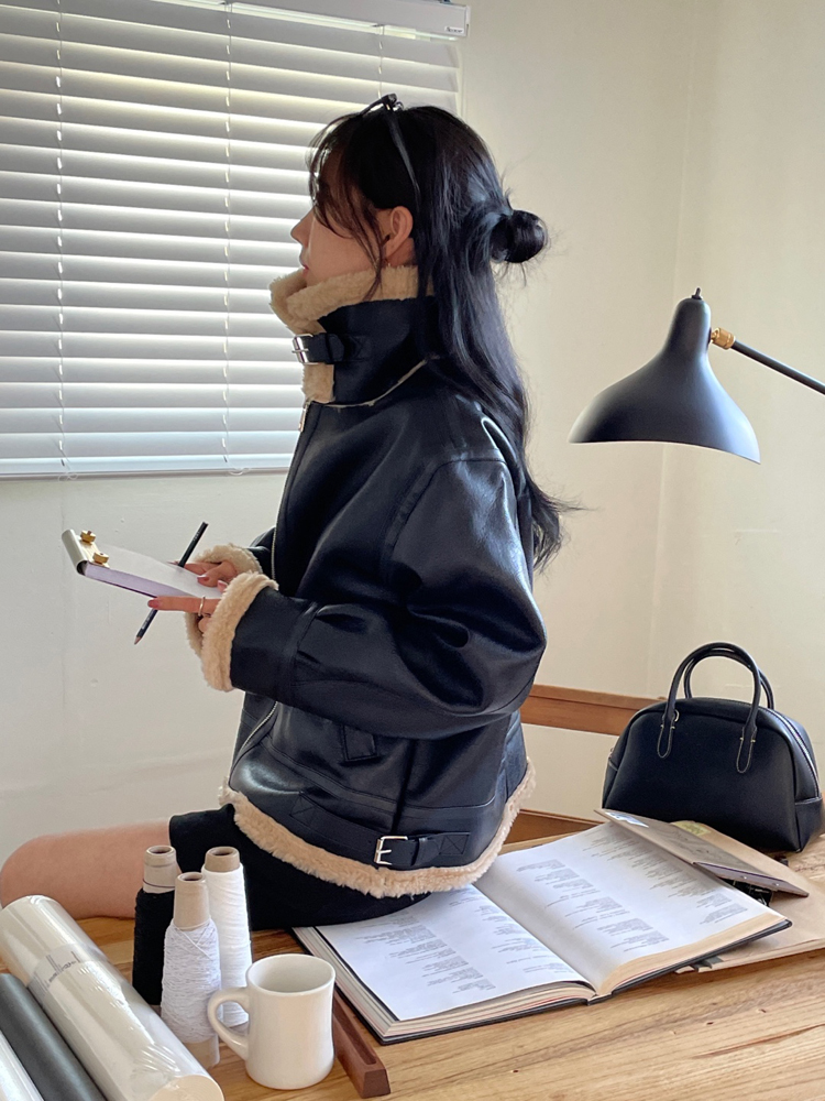 고급 가죽 하이넥 뽀글이 자켓 양털 무스탕 재킷 여자 레더 자켓 페이크퍼 여성 겨울자켓 - 상세 이미지 5