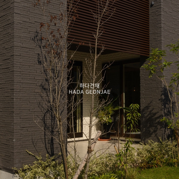 아이코트료와 셋코타일 W05 / 하다건재 일본타일 아이콧료와 ICOT RYOWA