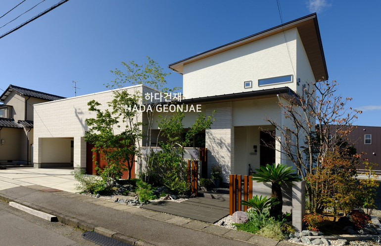 트라이온타일 01번컬러 아이콧료와 / 하다건재 일본타일 ICOT RYOWA 아이코트료와