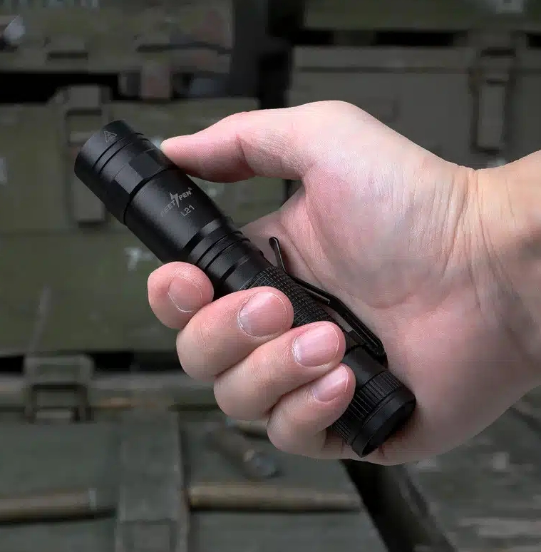 우벤 L21 소형 손전등 LED 충전식 후레쉬 휴대용 랜턴 낚시 등산 캠핑 다용도 라이트