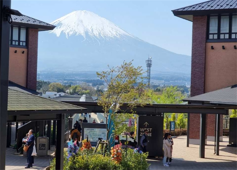 일본  도쿄 고템바 프리미엄 아울렛에서 후지산 전망과 2시간 이상의 자유시간! 이미지 3