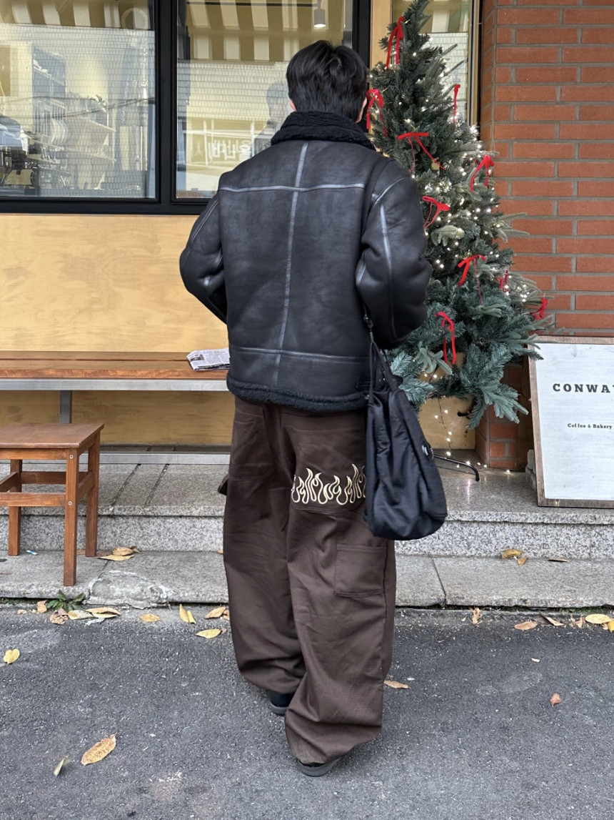 2AB59046-9455-40D5-85C8-909F20D57087