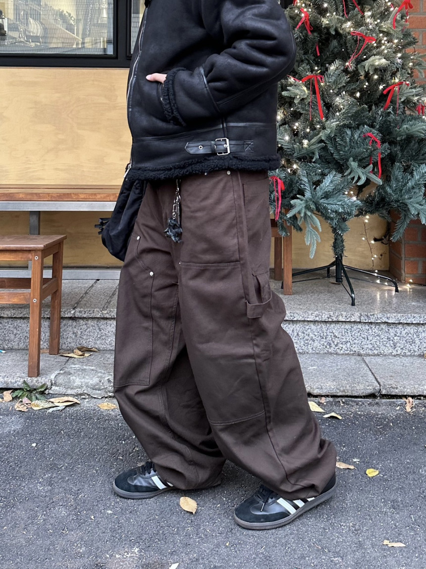 9024F8D8-927D-4C52-AE01-1013A3222972