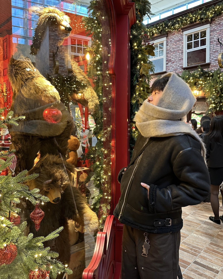 EB5C474E-05A7-4EC4-B05E-440958A5EEB2