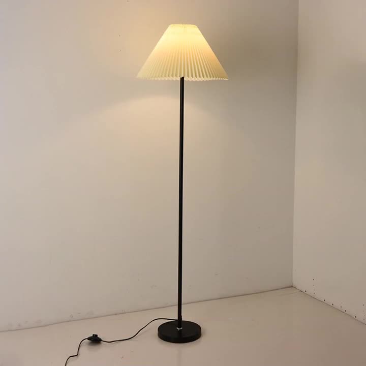 북유럽 장스탠드 버섯 플로어 램프 주름 엔티크 침실 거실 카페 조명 Mushroom Floor Lamp 단색광(따듯한 빛) - 상세 이미지 3