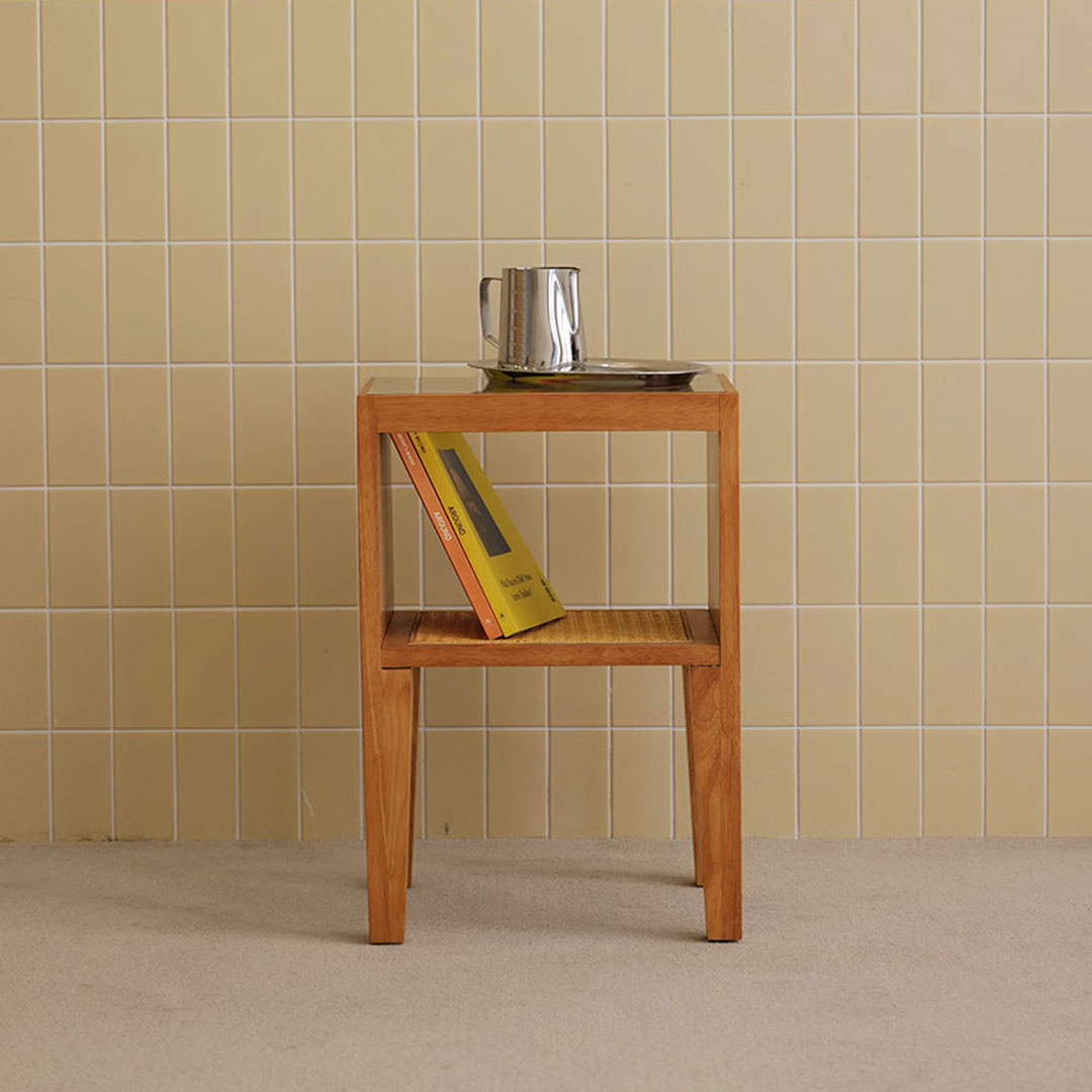 자야캠핑 오울루 라탄 2단 협탁 사이드 원목 테이블