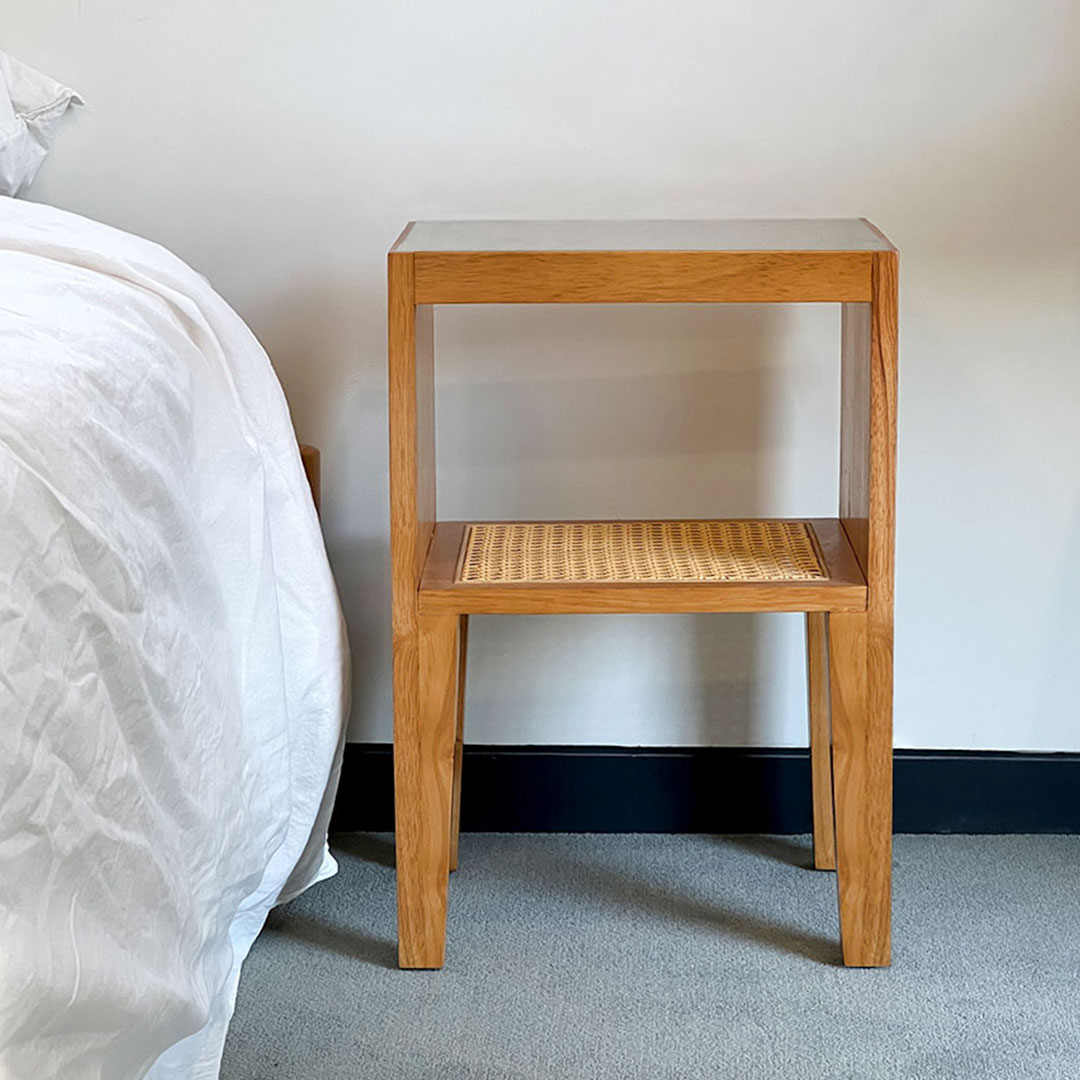 자야캠핑 오울루 라탄 2단 협탁 사이드 원목 테이블