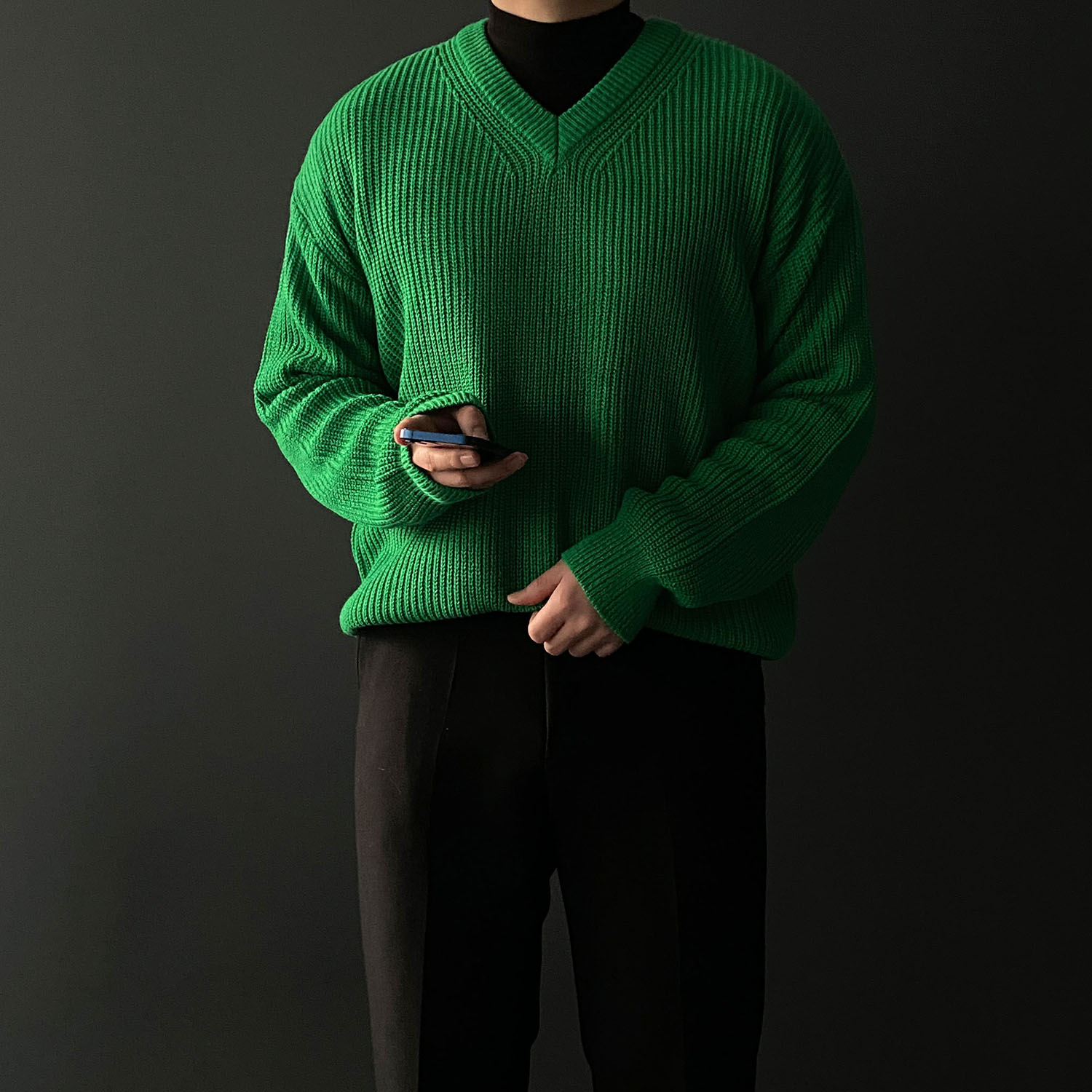 SET 오버핏 하찌 브이넥 니트 + 이너 반폴라 반목티 이미지 3