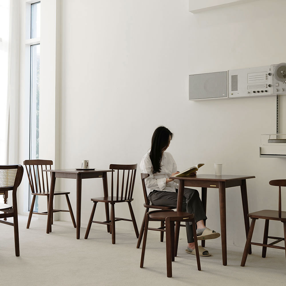 자야캠핑 포르보 월넛 원목 정사각형 2인용 4인용 카페 식탁 테이블 600