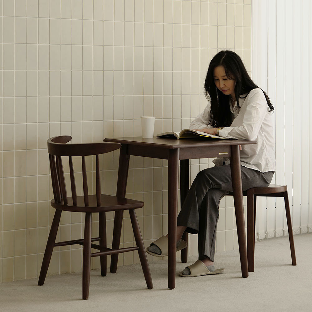 자야캠핑 포르보 월넛 원목 정사각형 2인용 4인용 카페 식탁 테이블 600