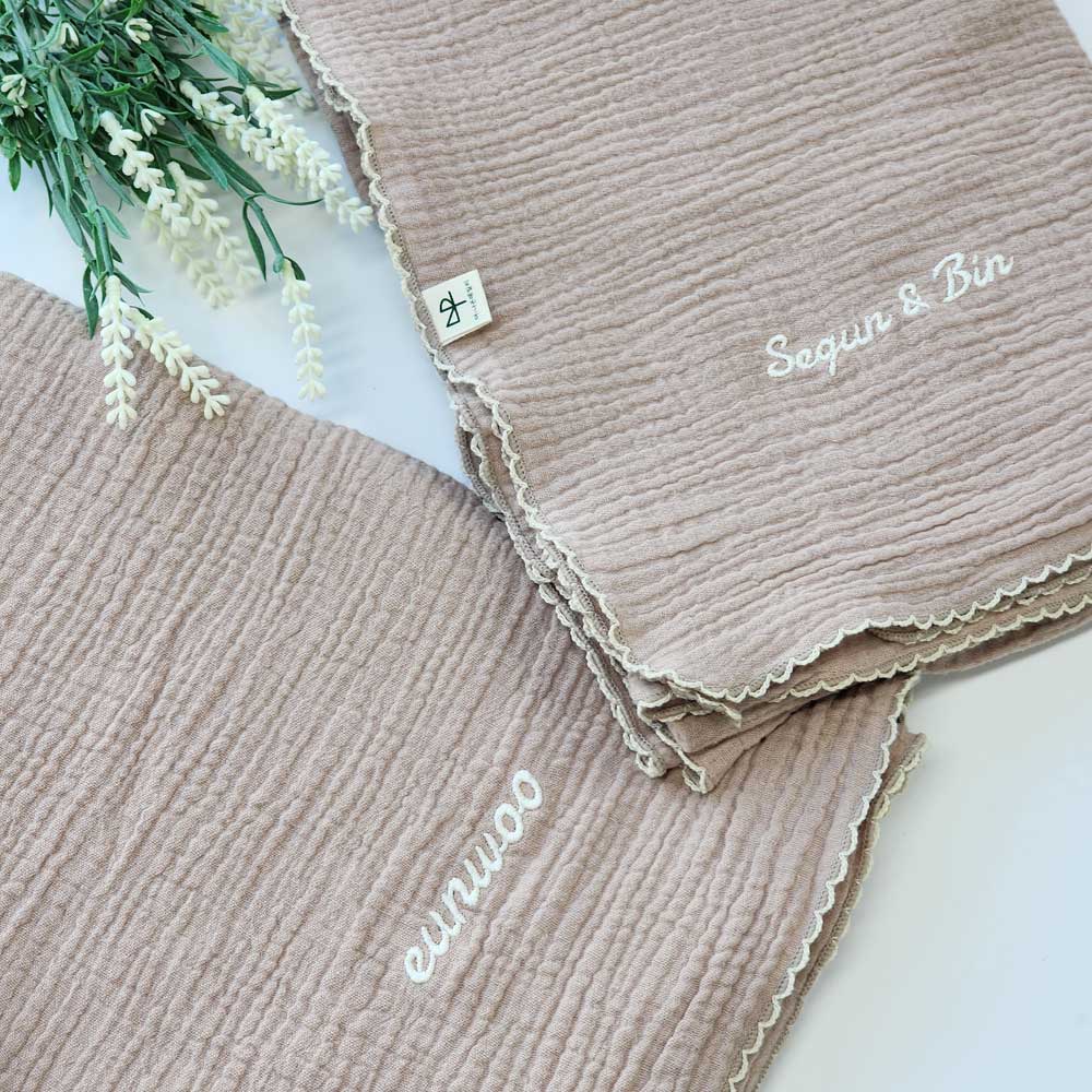 거즈 아기블랭킷 유아 낮잠이불 이니셜 이름 자수 사계절 어린이집 간절기 외출용 무릎담요