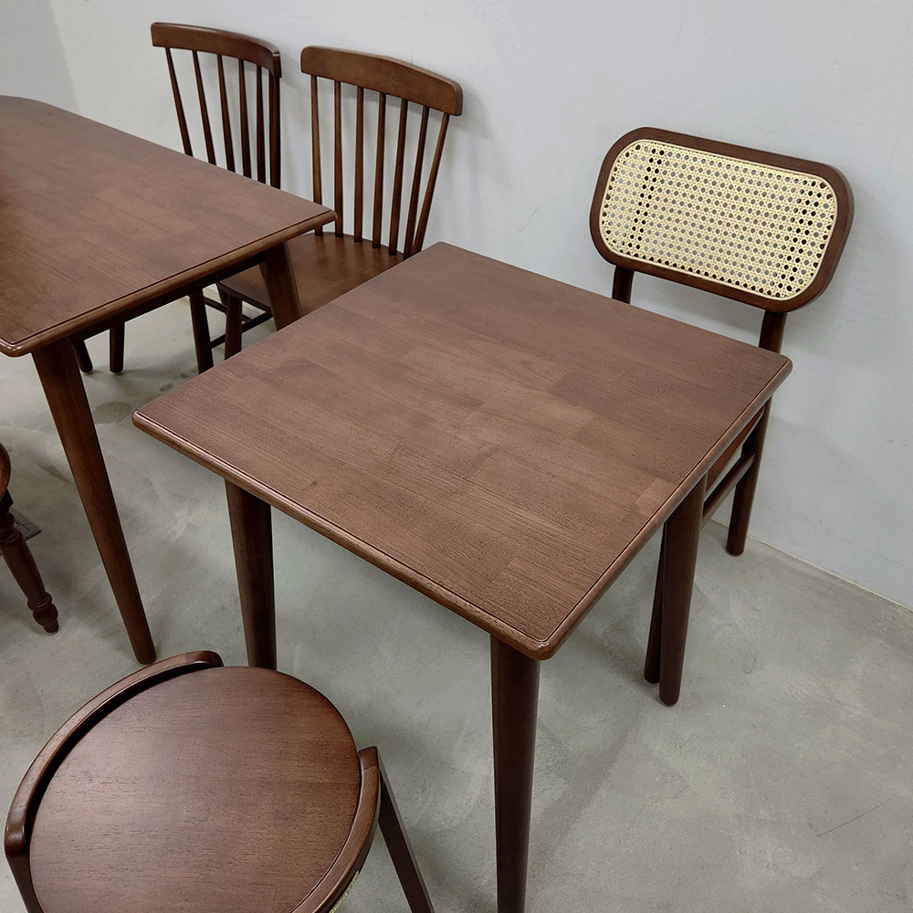 자야캠핑 포르보 월넛 원목 정사각형 2인용 4인용 카페 식탁 테이블 600