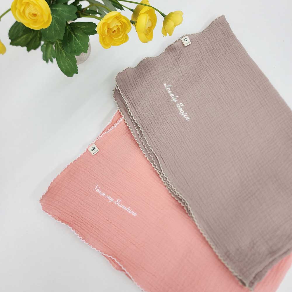 거즈 아기블랭킷 유아 낮잠이불 이니셜 이름 자수 사계절 어린이집 간절기 외출용 무릎담요