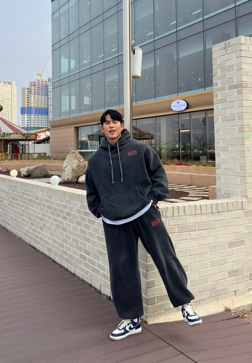 0F263535-AEEA-4571-A9C9-9C62116EF3C3