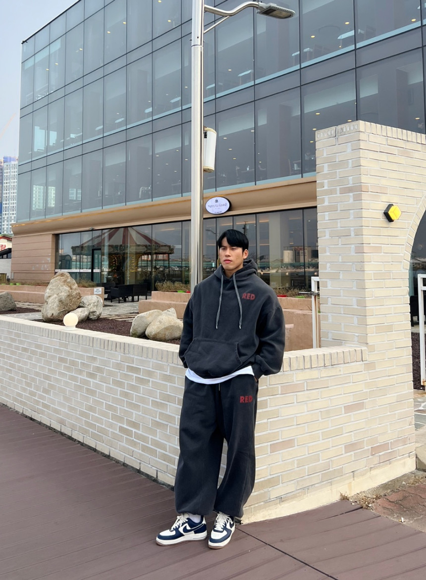 AC7AAE77-D368-4E2F-81B5-307CC2EA990A