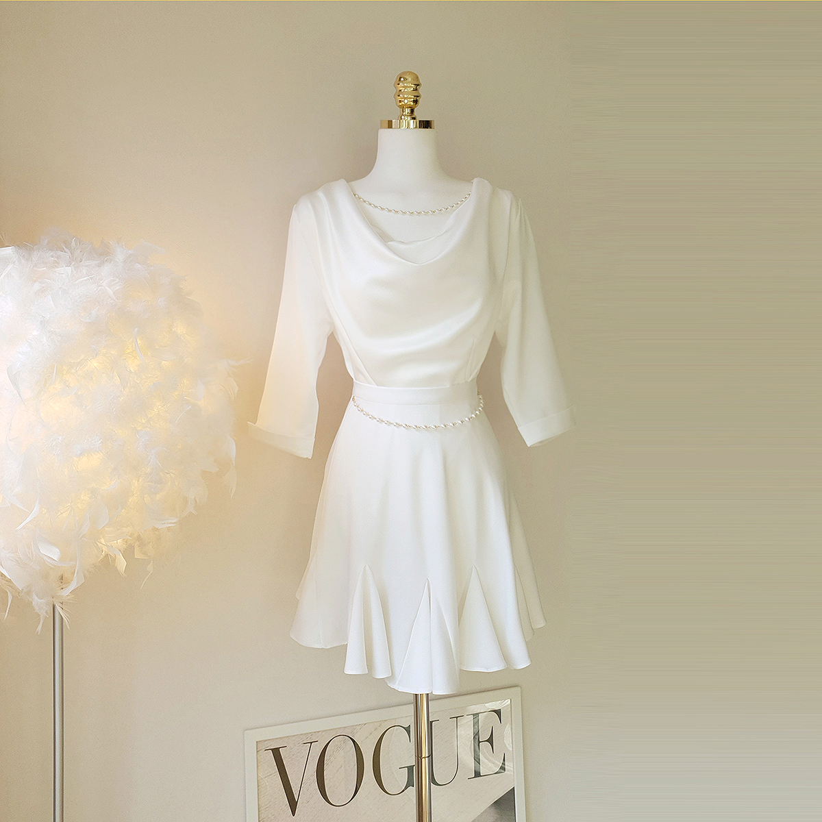 탈부착 진주 체인 새틴 블라우스+스커트 투피스 세트 - 상품 이미지