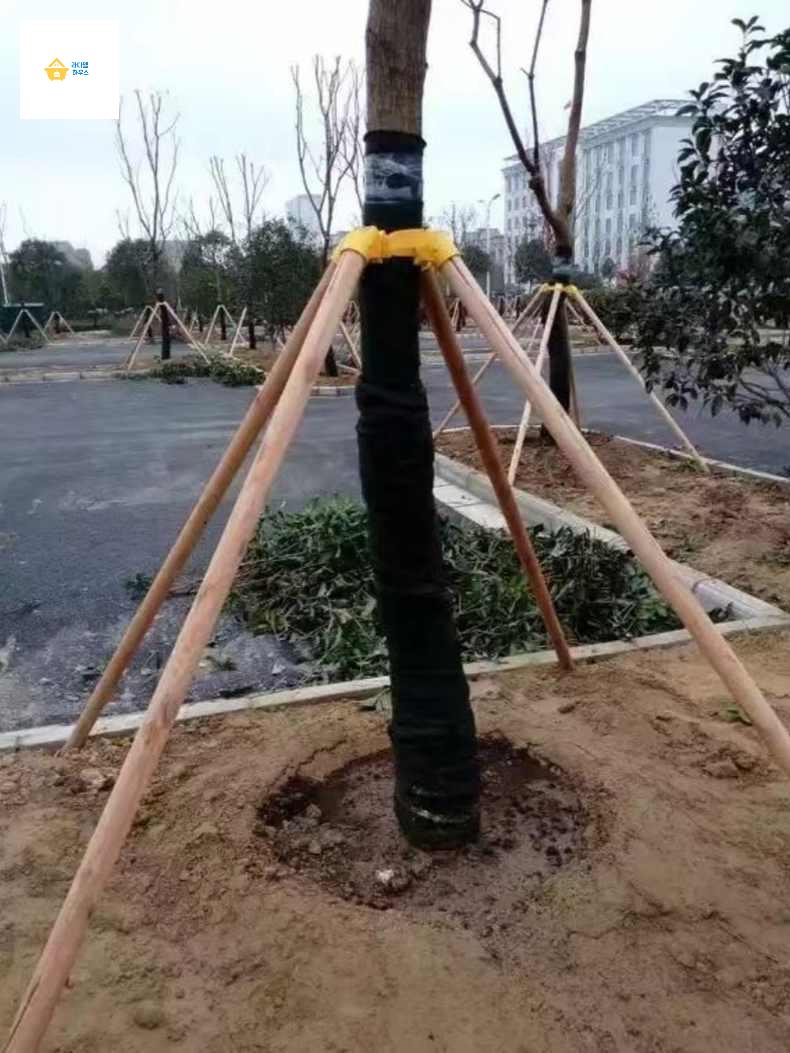 지주목 가로수 조경수 묘목 나무 지지대 고정 지지목 - 상품 이미지