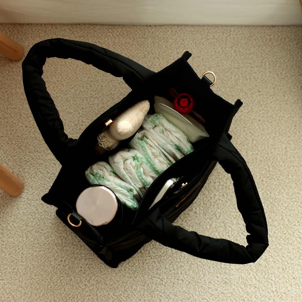 마롤로뜨 패딩 기저귀 가방 생활방수 아기 가벼운 국민 숄더백 M 베이지