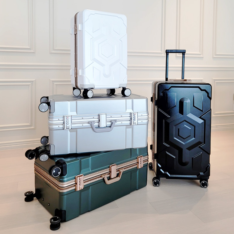 레투 여행용 연예인 캐리어 기내용 폴리카보네이트 금고형 20 26 30인치 TANK 탱크