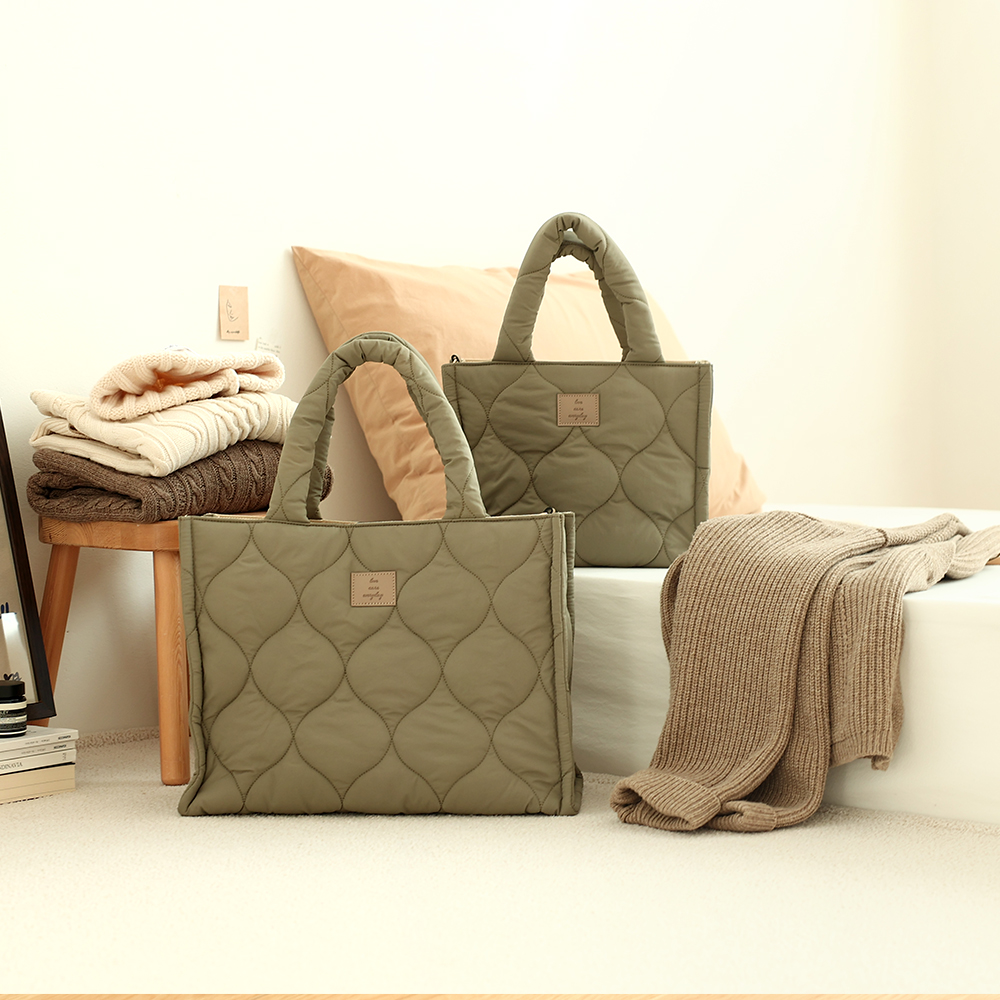 마롤로뜨 패딩 기저귀 가방 생활방수 아기 가벼운 국민 숄더백 M 베이지