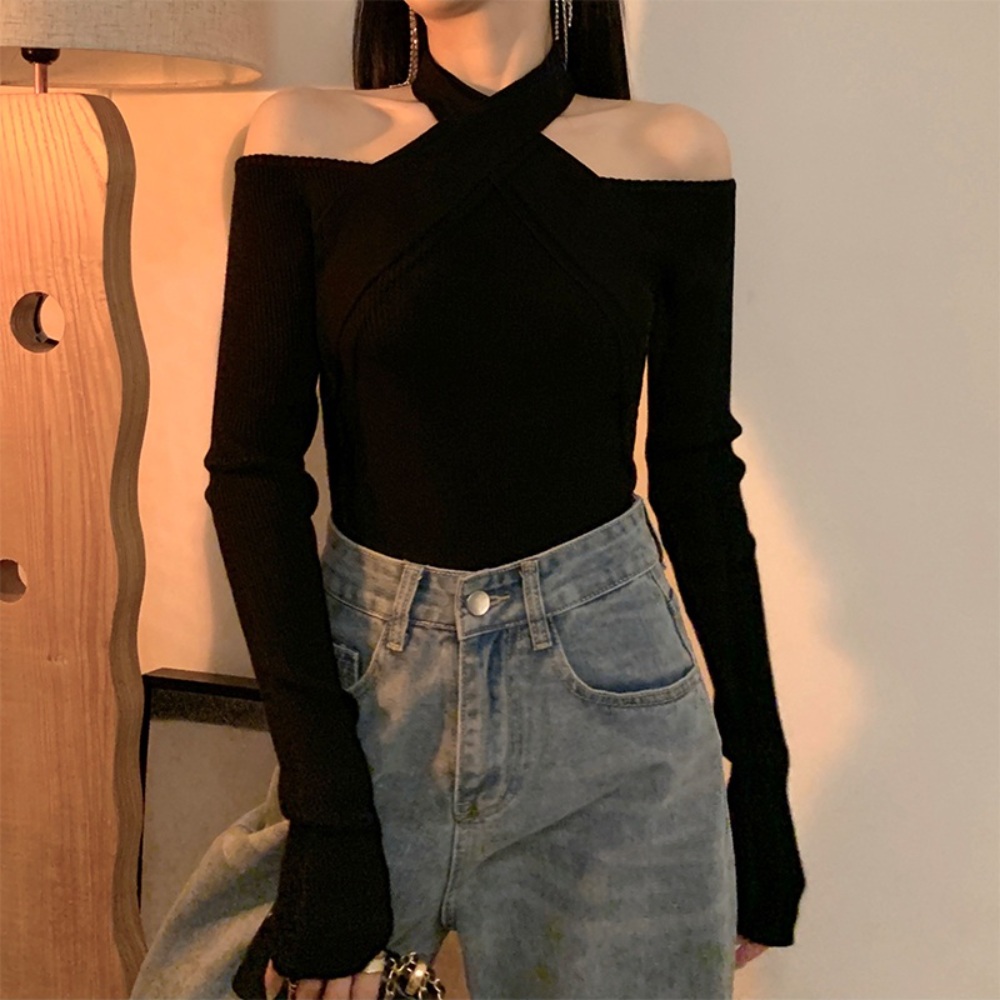 홀터넥 니트 크로스 어깨트임 쇄골 절개 마이데몬 도도희 김유정 옷 이미지 3
