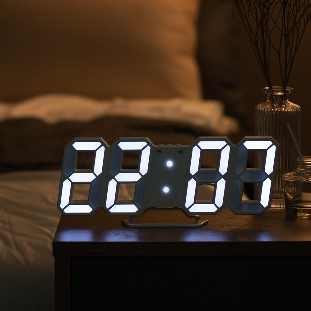 플라이토 와이파이 인테리어 LED 탁상시계 디지털 무소음 전자 알람 넘버링