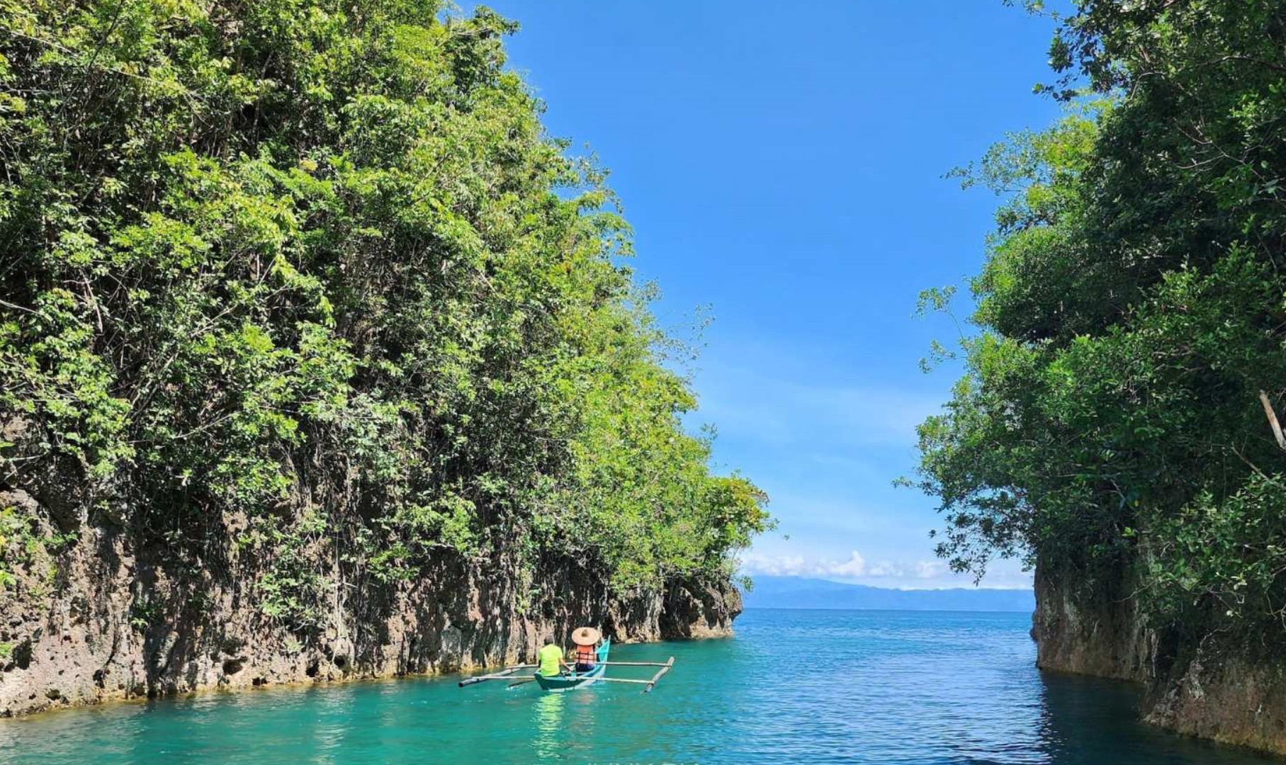 필리핀 세부 개인 일일 투어: Aloguinsan Nature Escape - 보조 강, Hermit's Cove 해변 및 Mantayupan 폭포 이미지 2