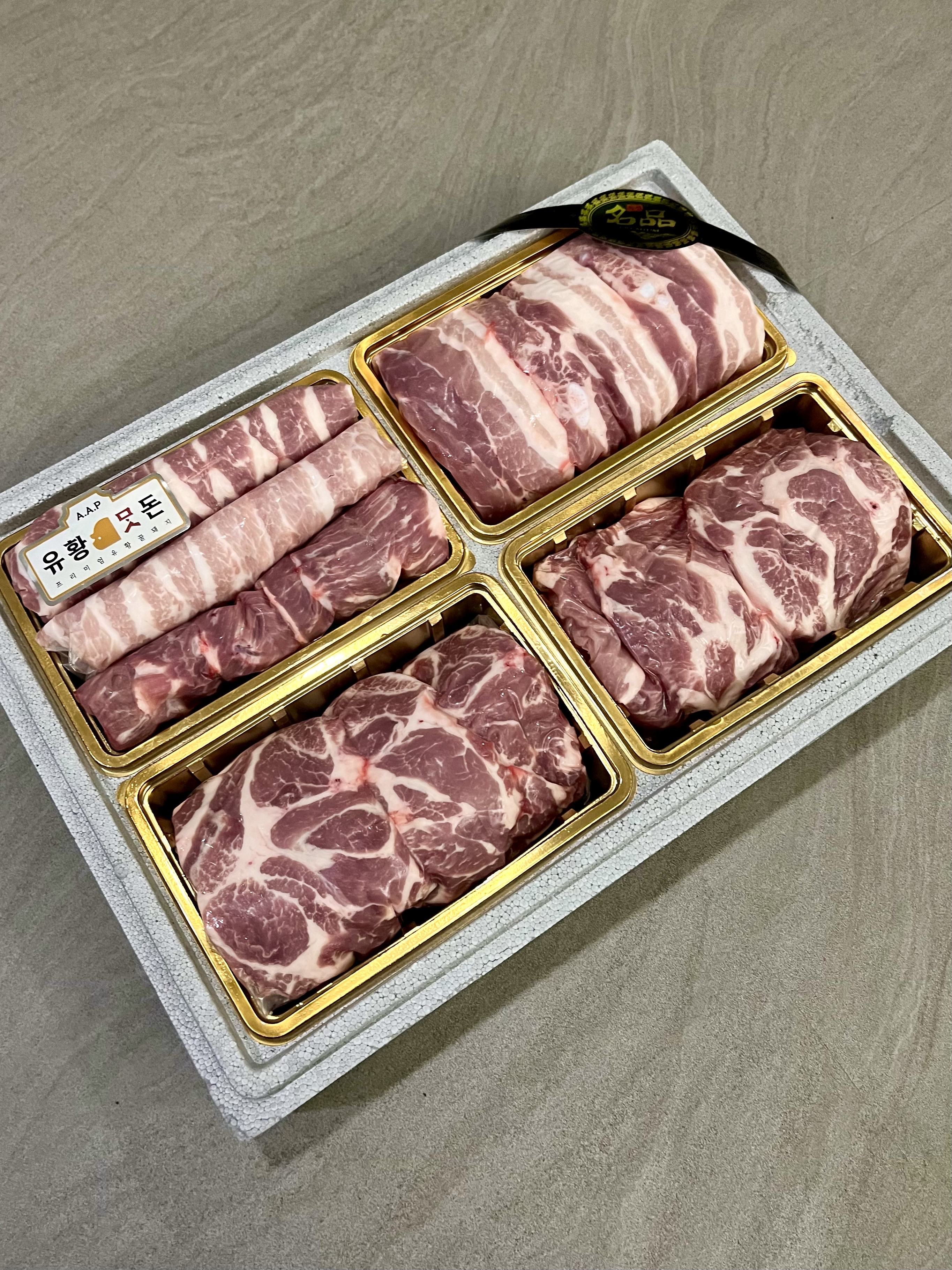 유황먹인 한돈 선물세트 10만원 구성 - 메인 이미지