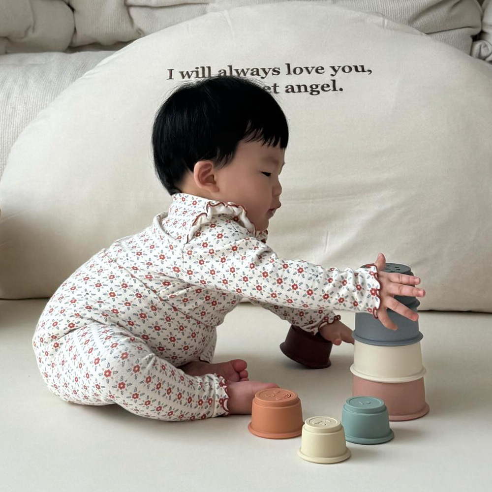 아띠래빗 유아용 실리콘 스태킹컵 장난감 아기 소근육발달 완구 오트브라운 8개입