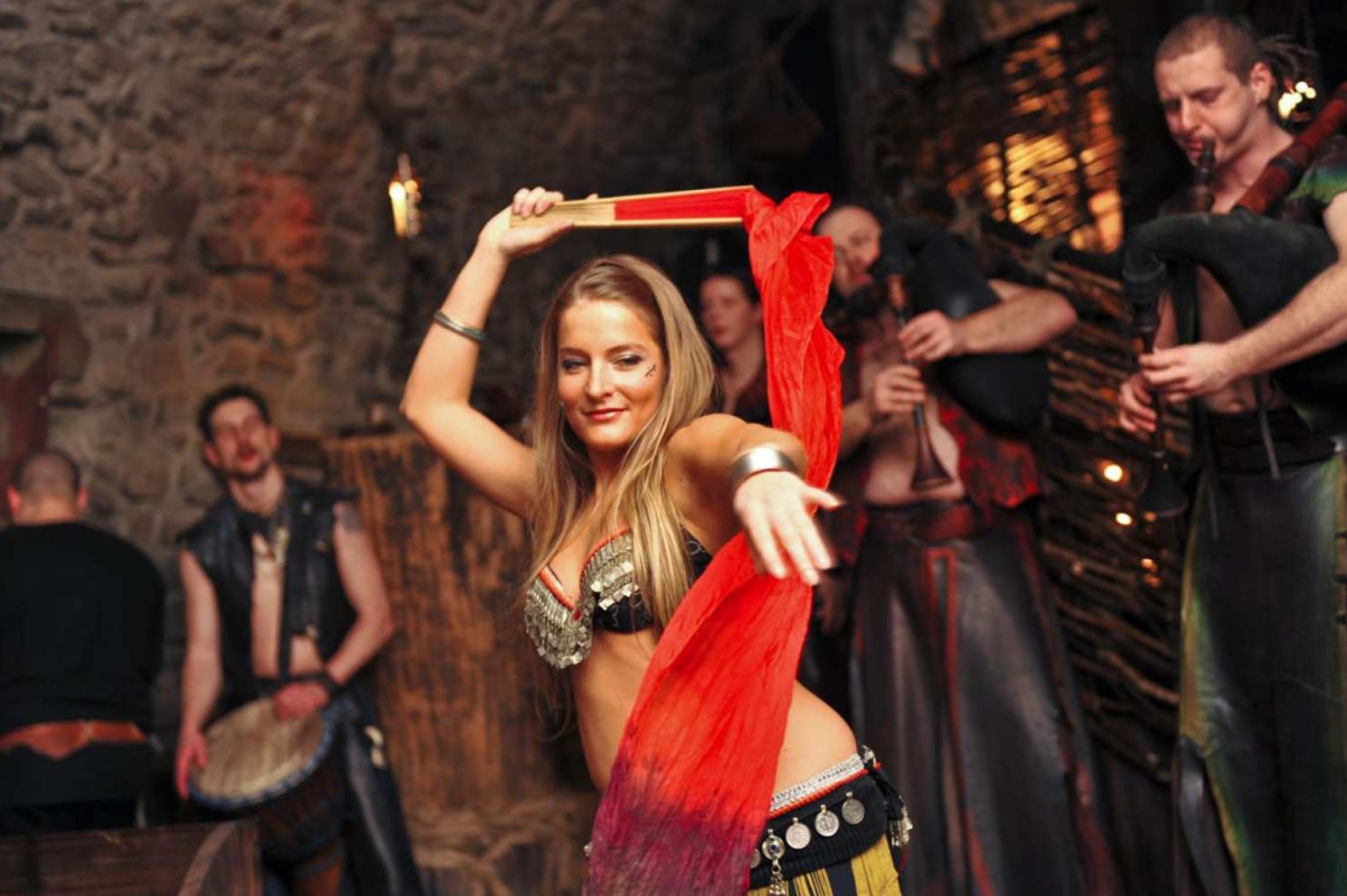 체코 무제한 음료가 포함된 중세식 저녁 식사 이미지 3