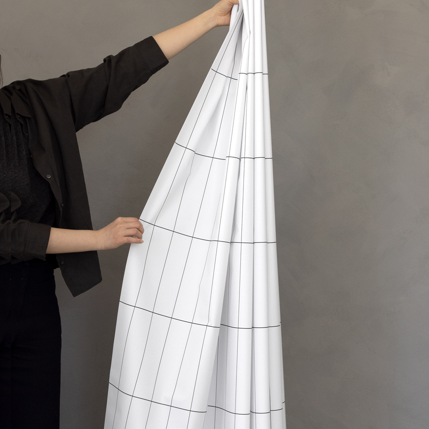 원세븐나인 패브릭 샤워커튼 네로우 그리드 블랙 L (180X208cm) 이미지 7