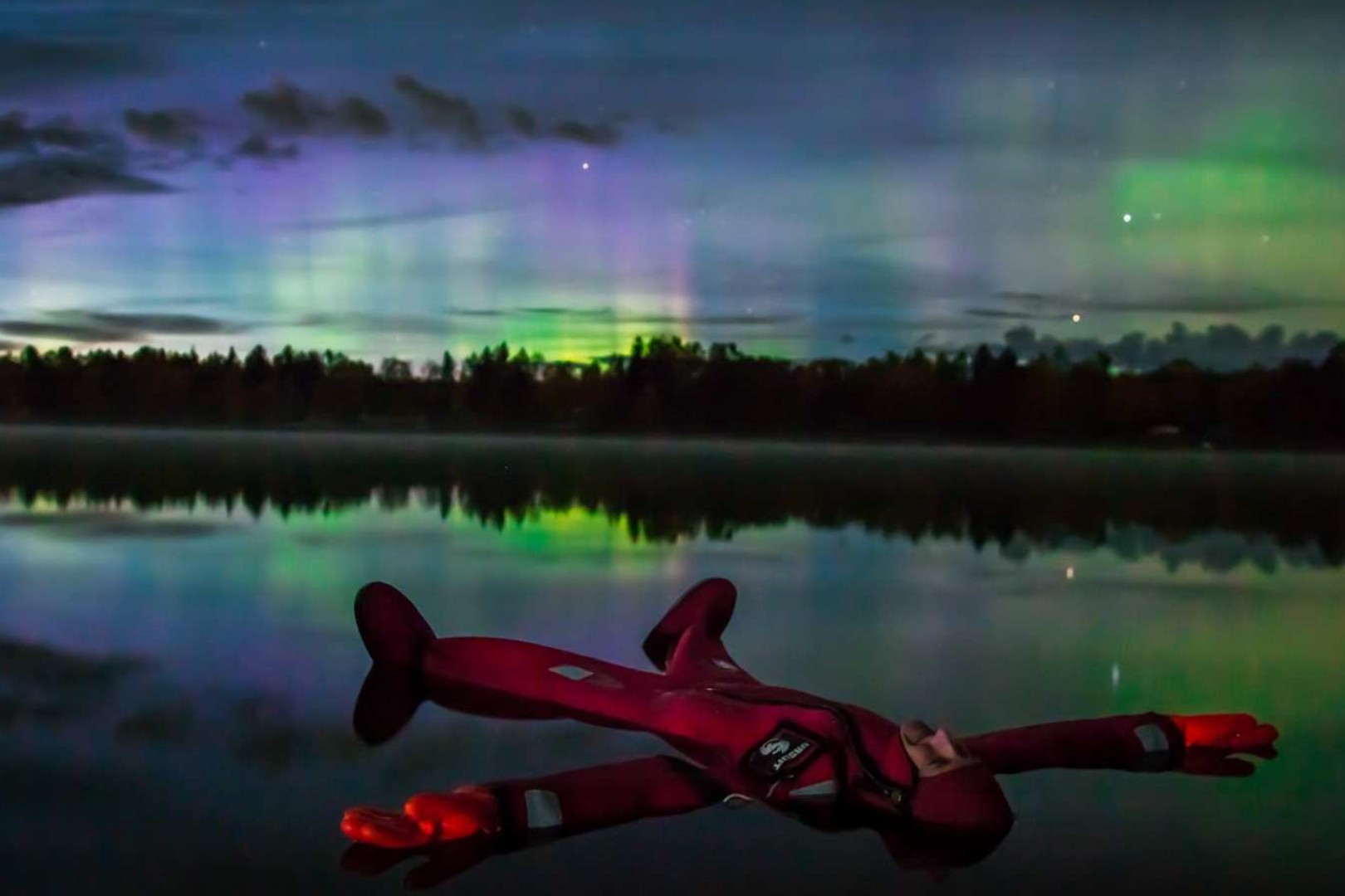 핀란드 로바니에미에 떠있는 오로라 얼음 솔직 후기 | 실사용자 리뷰 분석 - 대표 이미지