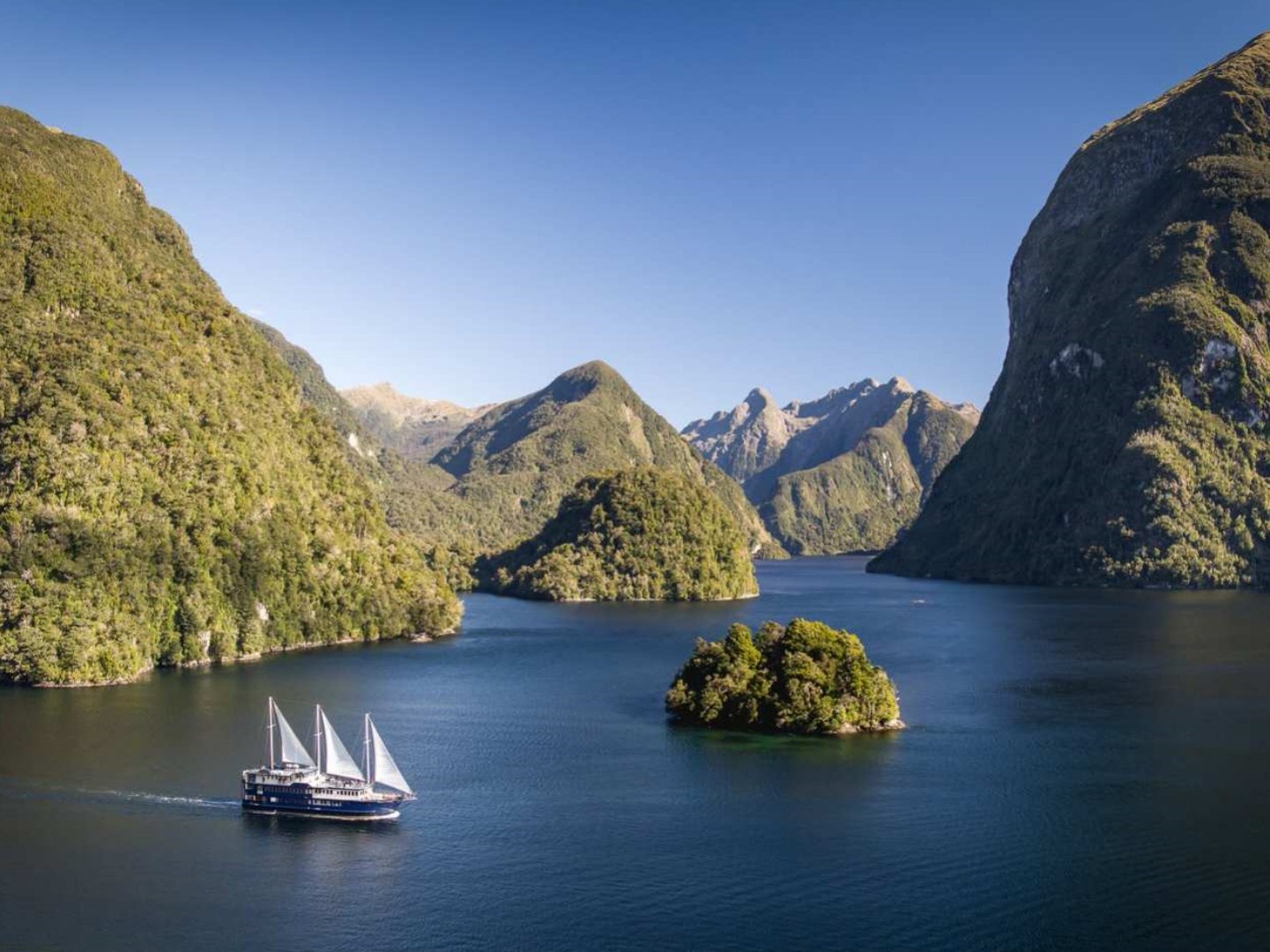 뉴질랜드 퀸스타운 출발 다우트풀 사운드 윌더니스 크루즈 이미지 2