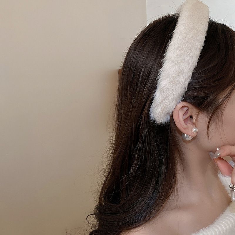 포근 따뜻 페이크 퍼 겨울 헤어 밴드 머리띠 [블랙 베이지 화이트 애쉬그레이 브라운] N944 - 상세 이미지 2
