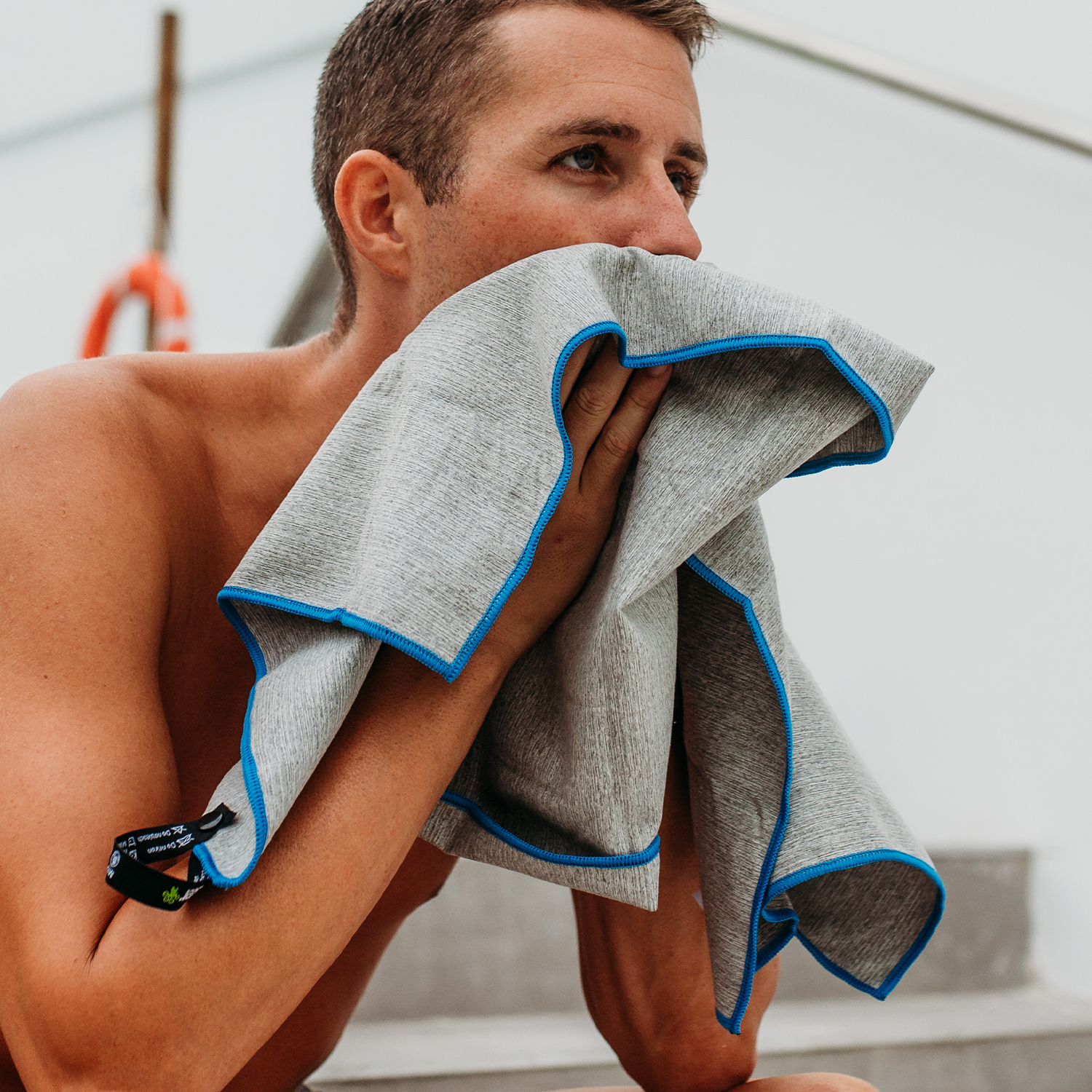 짐타월 스포츠 운동 레저 다용도 케이스포함 3개입 습식타올 세트