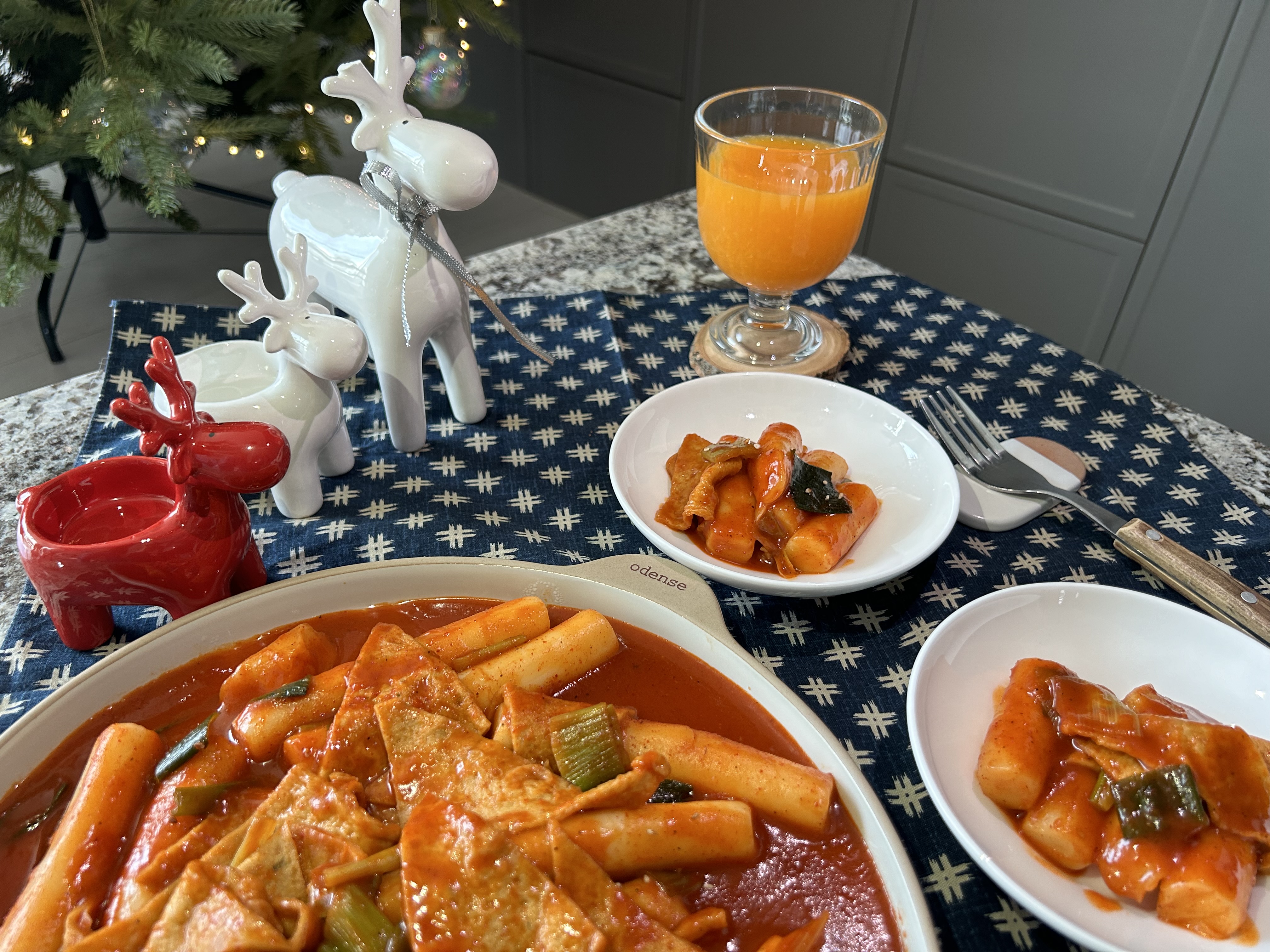 [신풍시장 할머니떡볶이] 쌀떡 레전드 손맛 쫄깃쫄깃 신선 당신이 찾던 옛날떡볶이 650g 순한칼칼매운칼칼