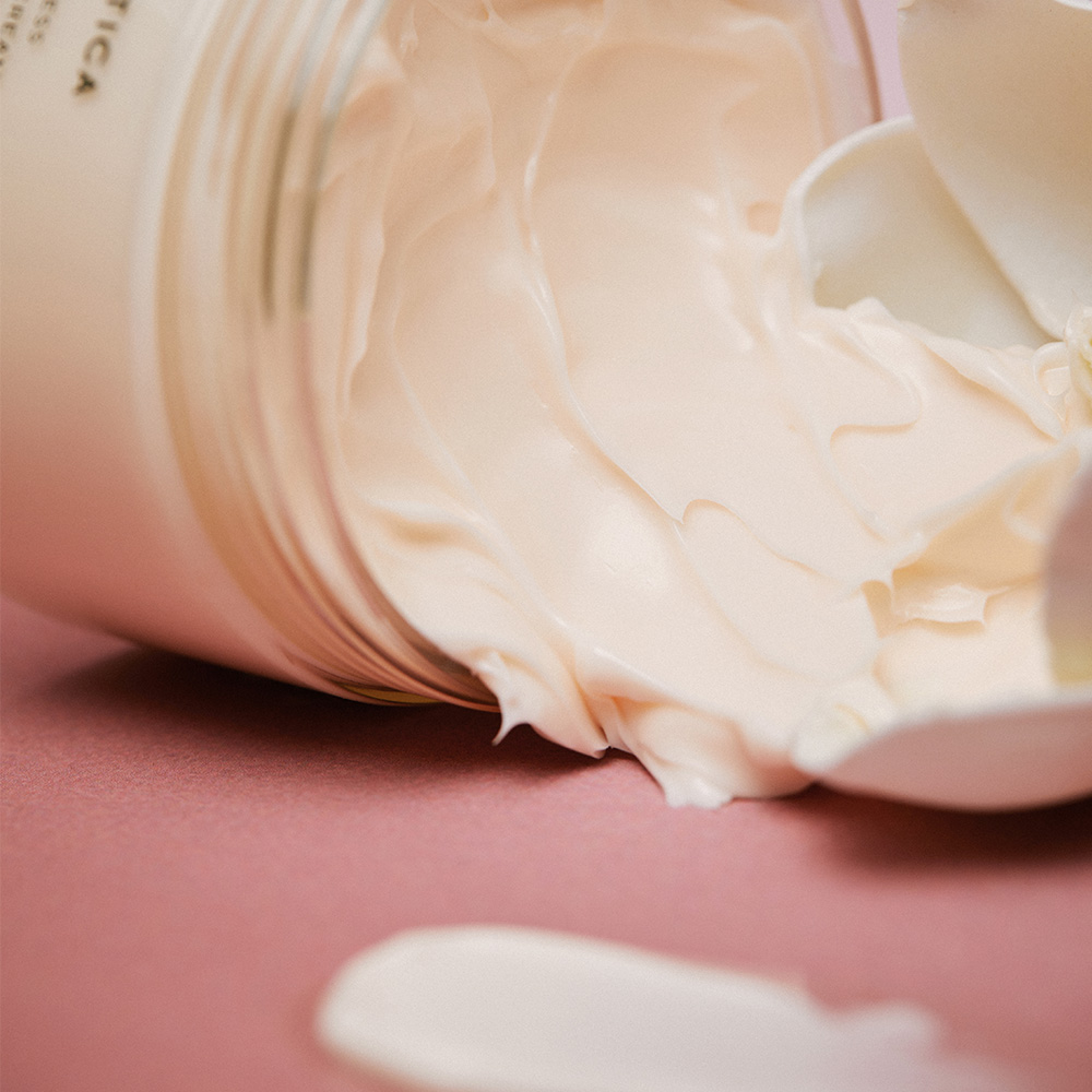 아로마티카 멜로우니스 오일 인 바디크림 매그놀리아 & 샌달우드 200G