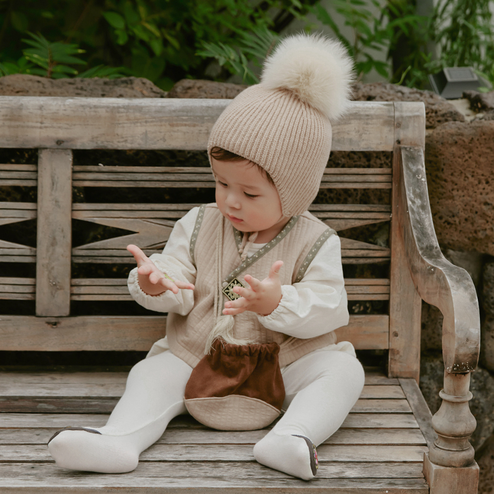 105330490908577763 1921322287