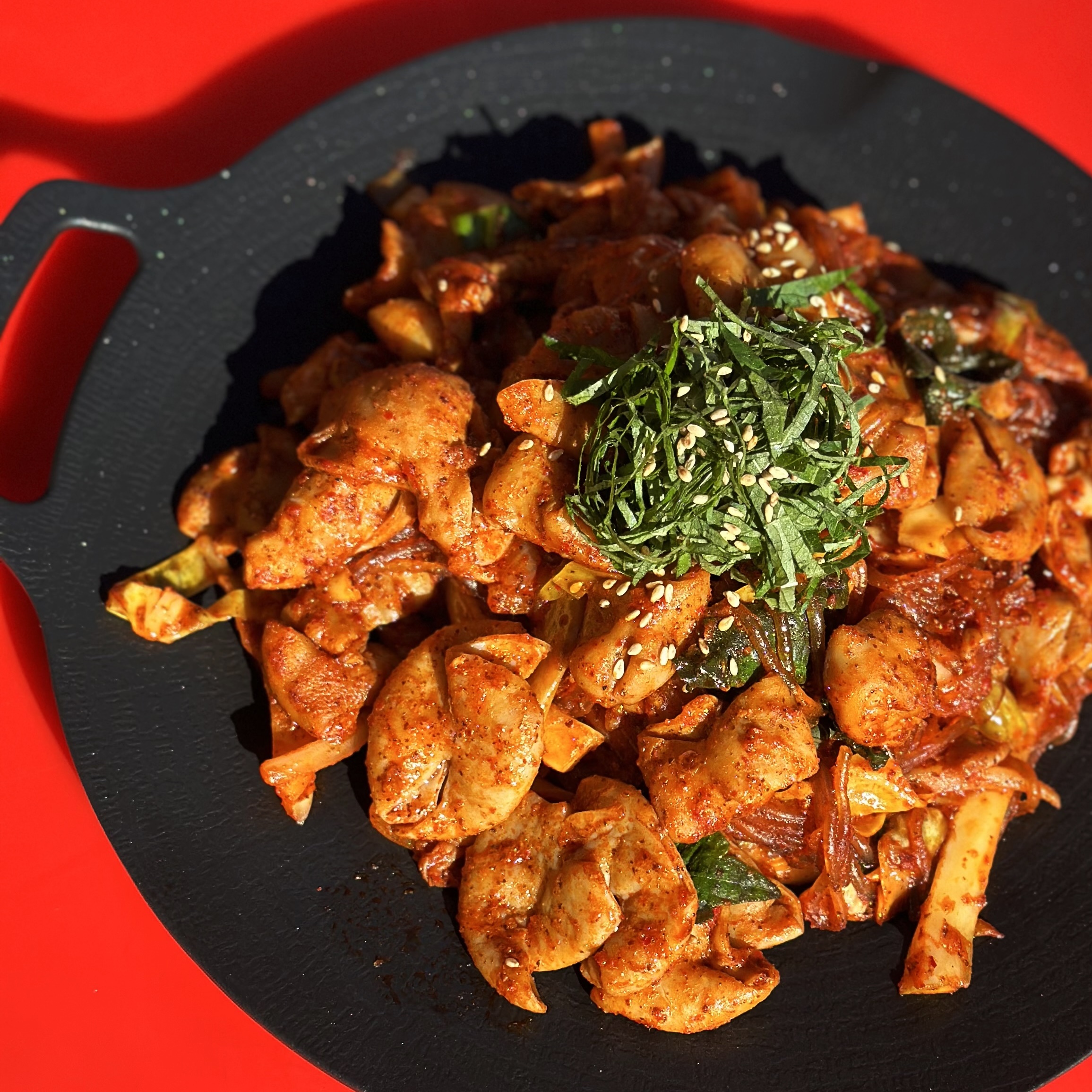 25년 전통 맛집 대박왕곱창 야채곱창 볶음 850g 2인분 밀키트 캠핑요리 술안주 국내산 - 메인 이미지