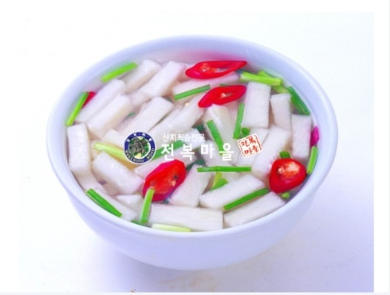 동치미 3kg 겨울김치 물김치 맛있는김치 - 상품 이미지
