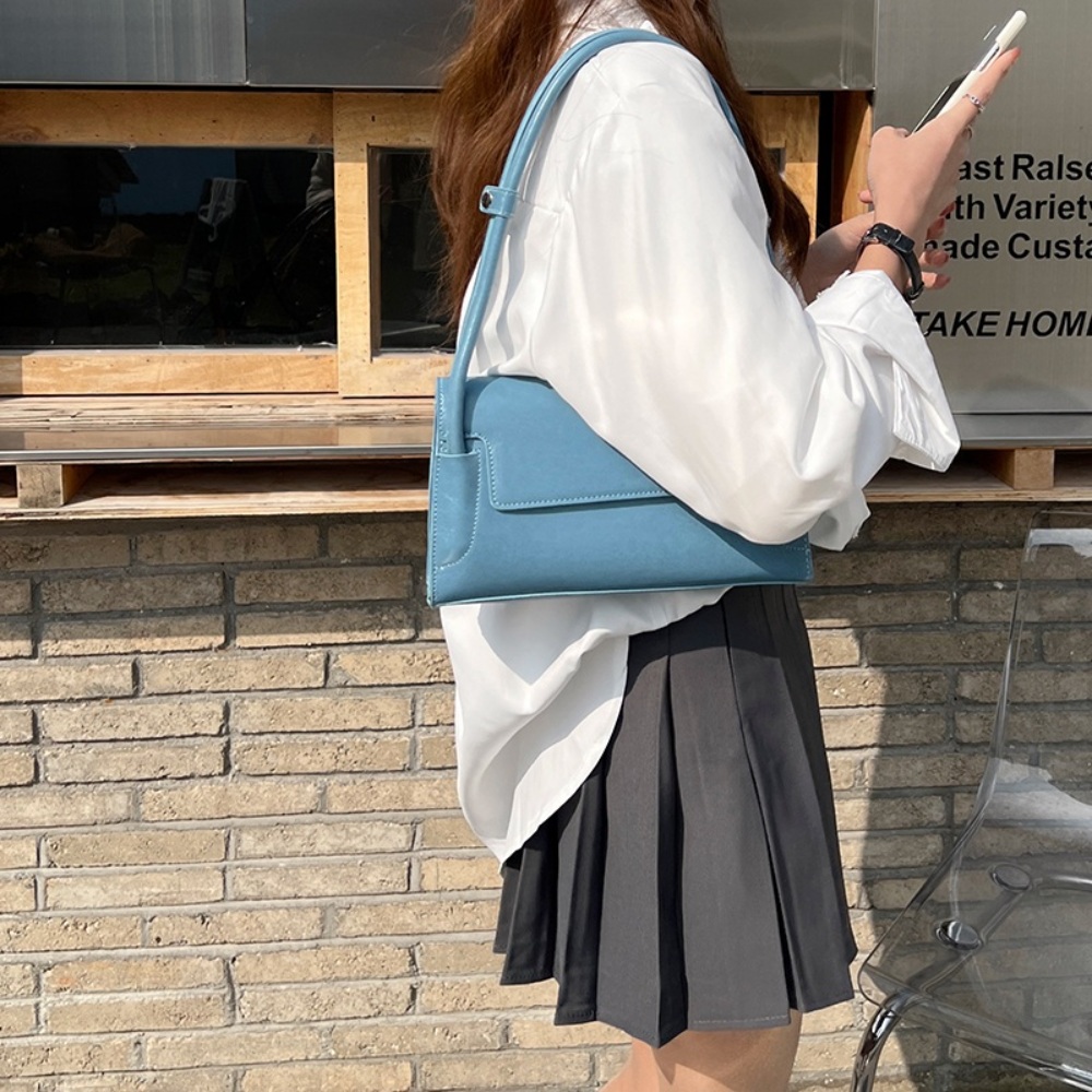 마에스트라 8화 황보름별 가방 이루나 핸드백 가죽 이미지 3