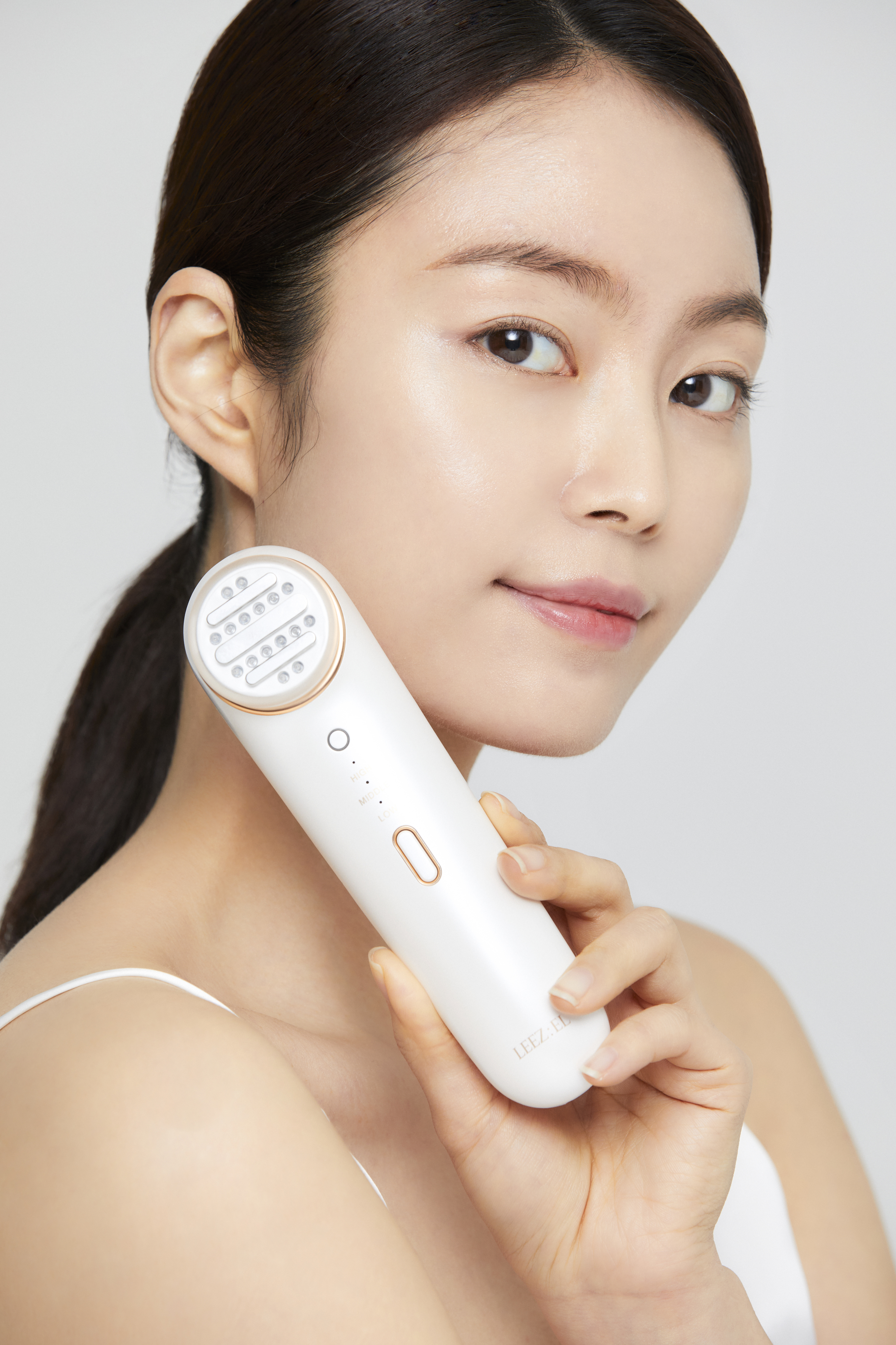 리즈엘 홈케어 고주파 뷰티디바이스 팔자주름 마사지기 얼굴 기계 고주파기 리즈웰 이미지 2