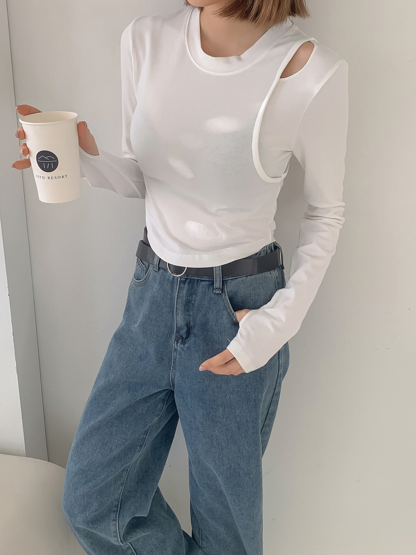 데일리즈 컷아웃 워머크롭티 슬림핏긴팔 유니크룩 자체제작 이미지 2