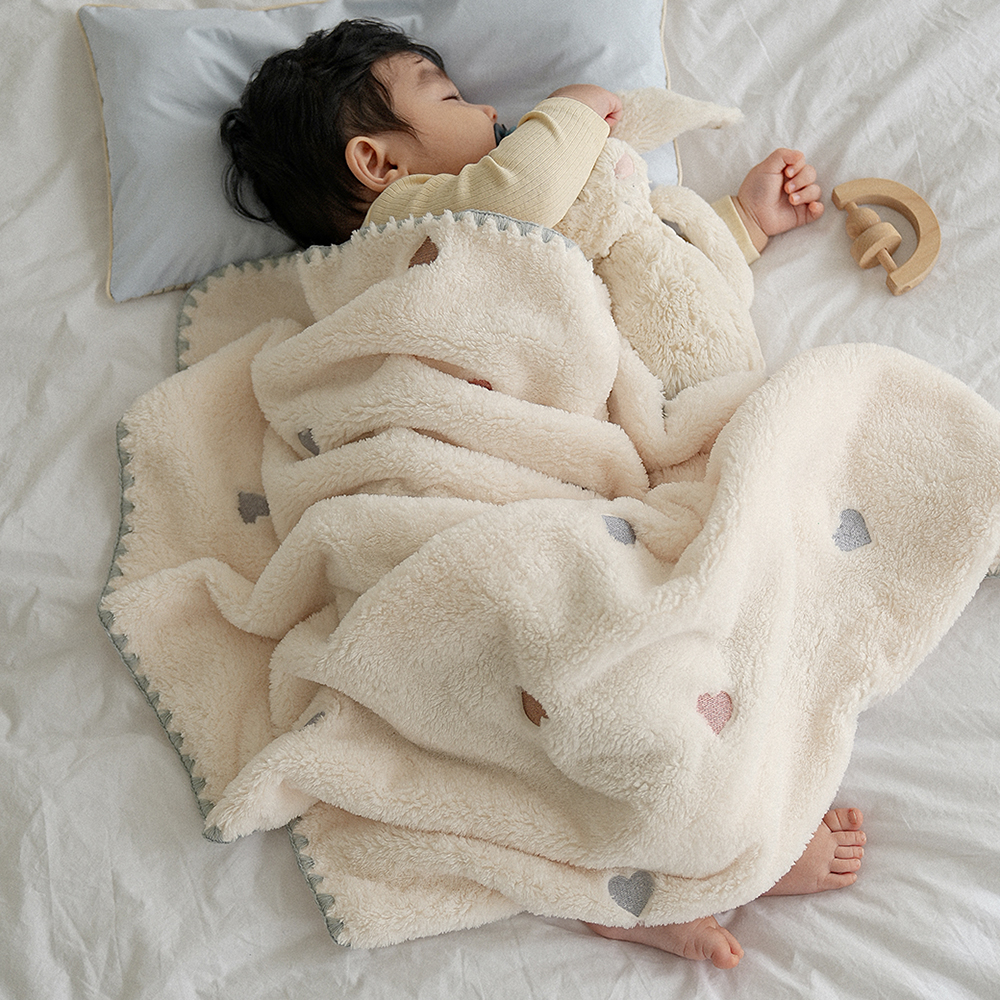 올포홈 아기 겨울 블랭킷 자수 극세사 유아 담요 무형광 밍크 이불 하뚜하뚜 스몰사이즈
