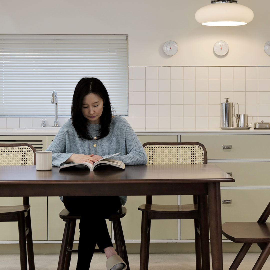 자야캠핑 포르보 월넛 원목 직사각형 4인용 6인용 식탁 테이블 1600